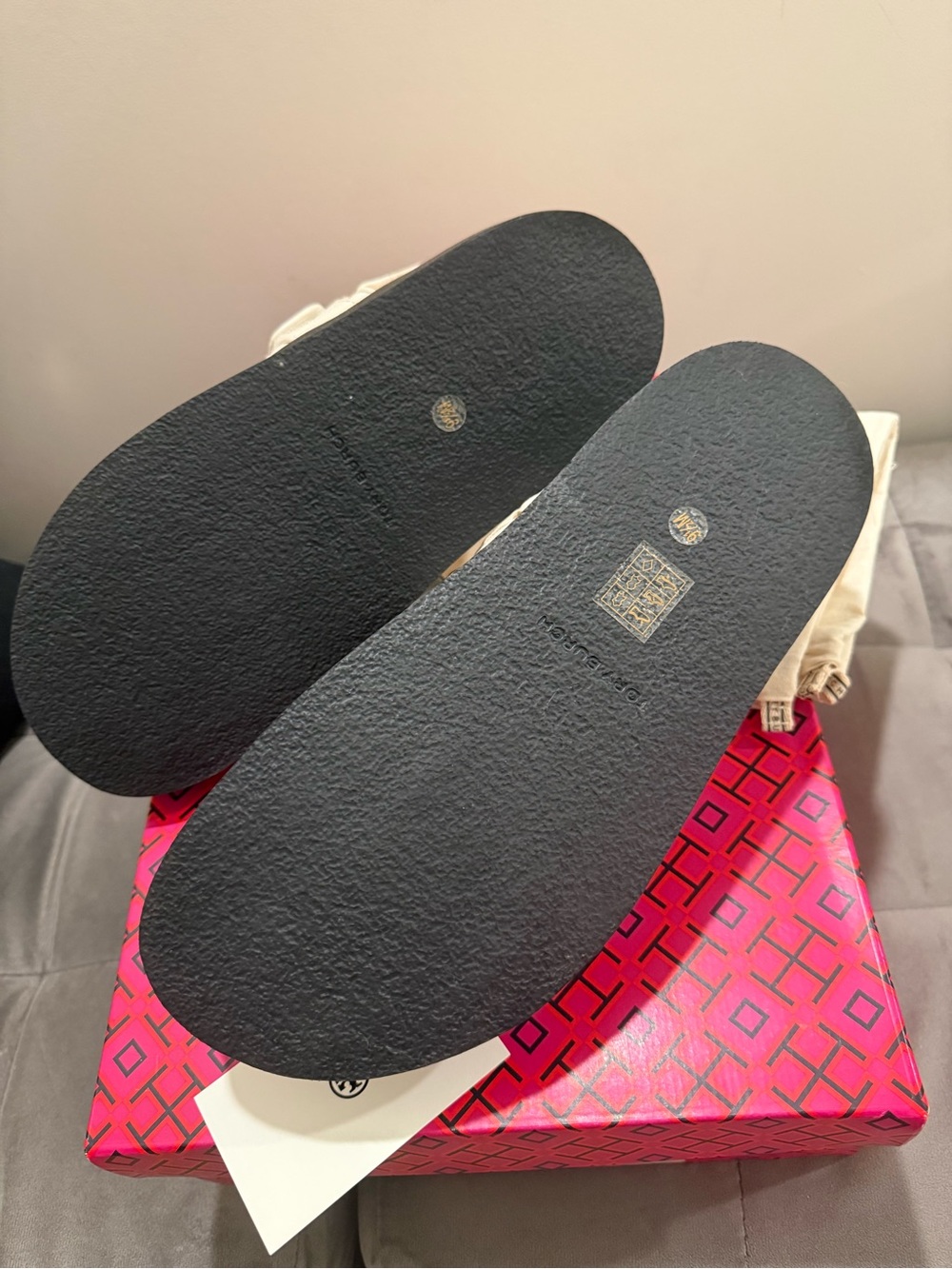 Tory Burch Kira Sport Sandals with Gold Logo - Picture 6 of 8